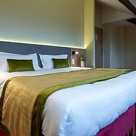 Le Vivier Cote 3*